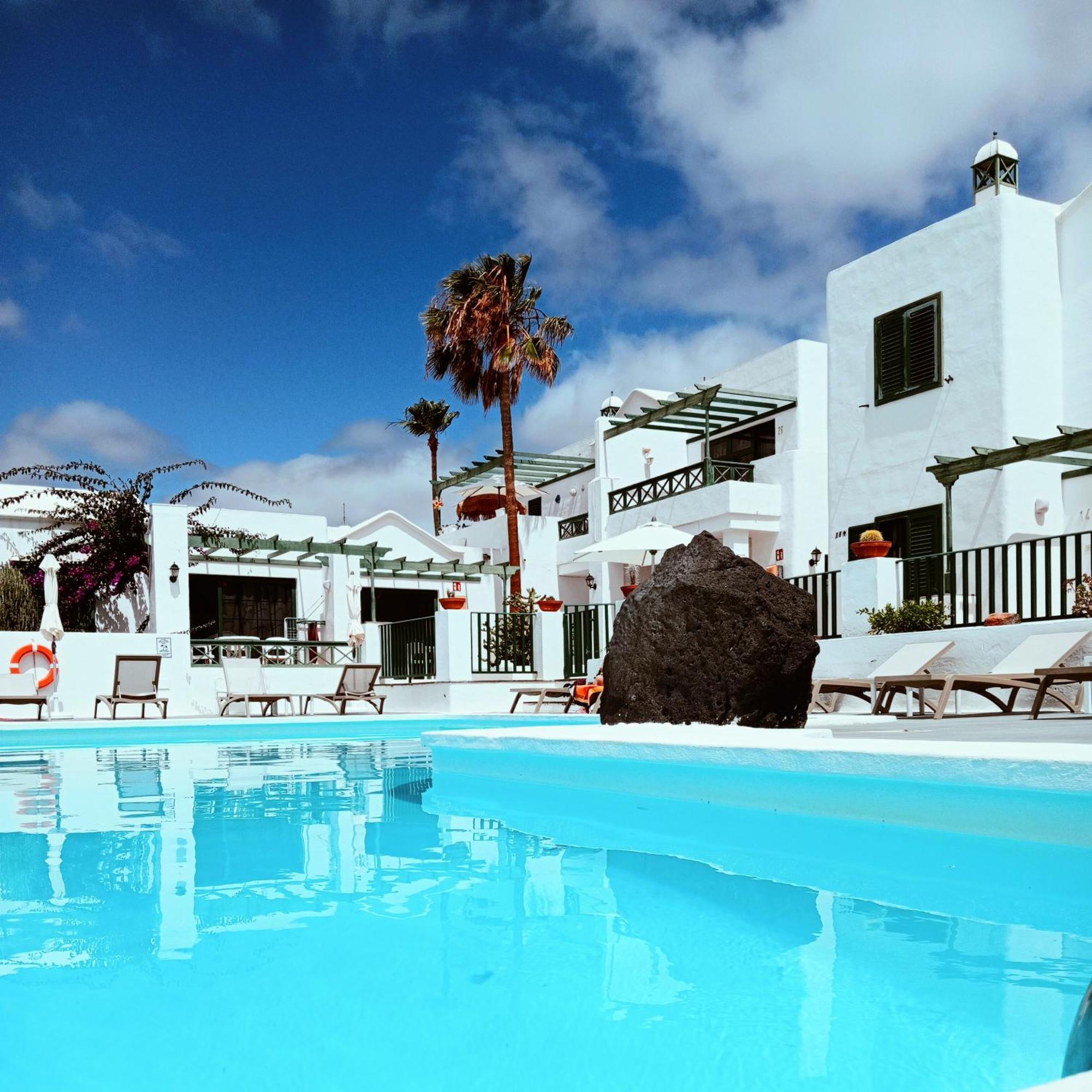 Apartamentos Las Acacias Puerto del Carmen  Ngoại thất bức ảnh