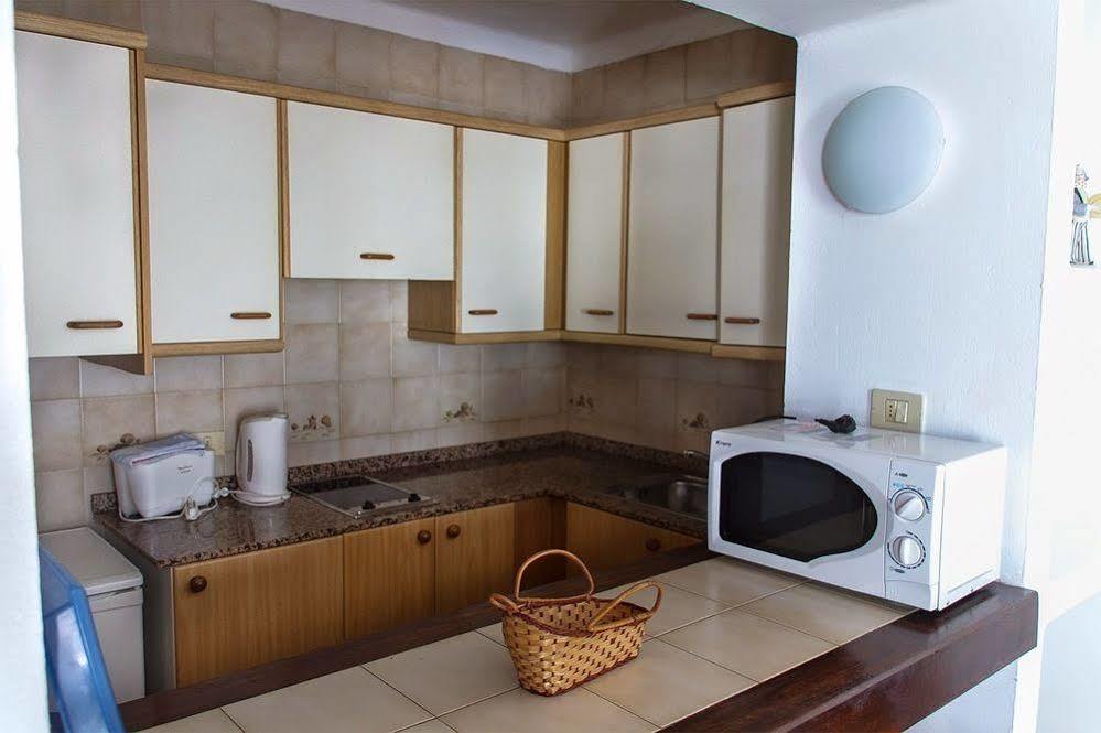 Apartamentos Las Acacias Puerto del Carmen  Ngoại thất bức ảnh