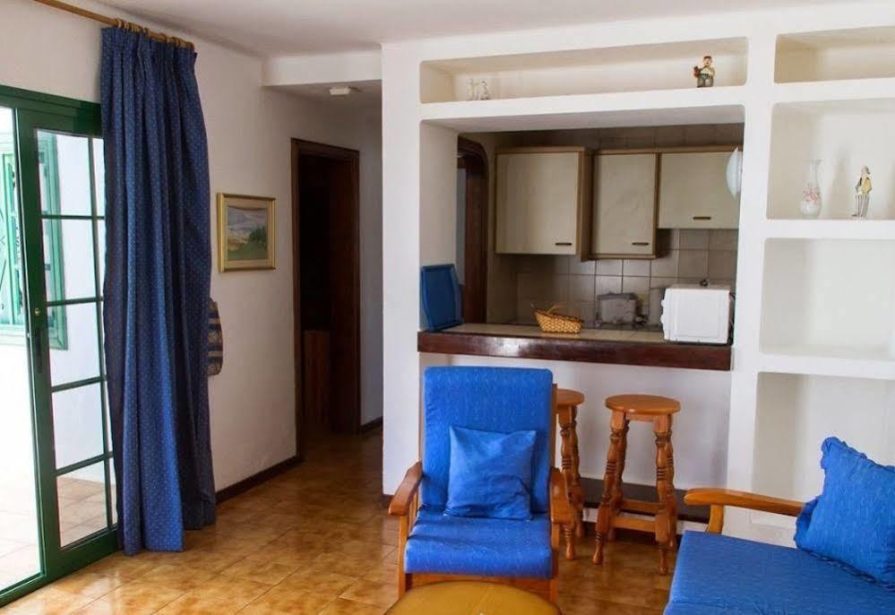 Apartamentos Las Acacias Puerto del Carmen  Ngoại thất bức ảnh