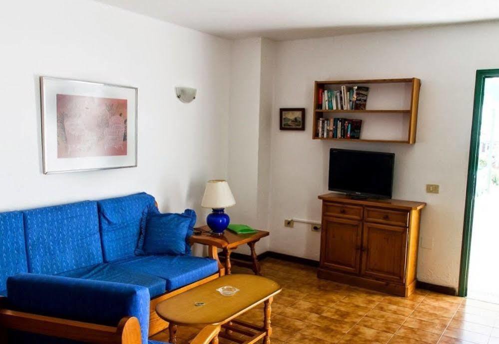 Apartamentos Las Acacias Puerto del Carmen  Ngoại thất bức ảnh