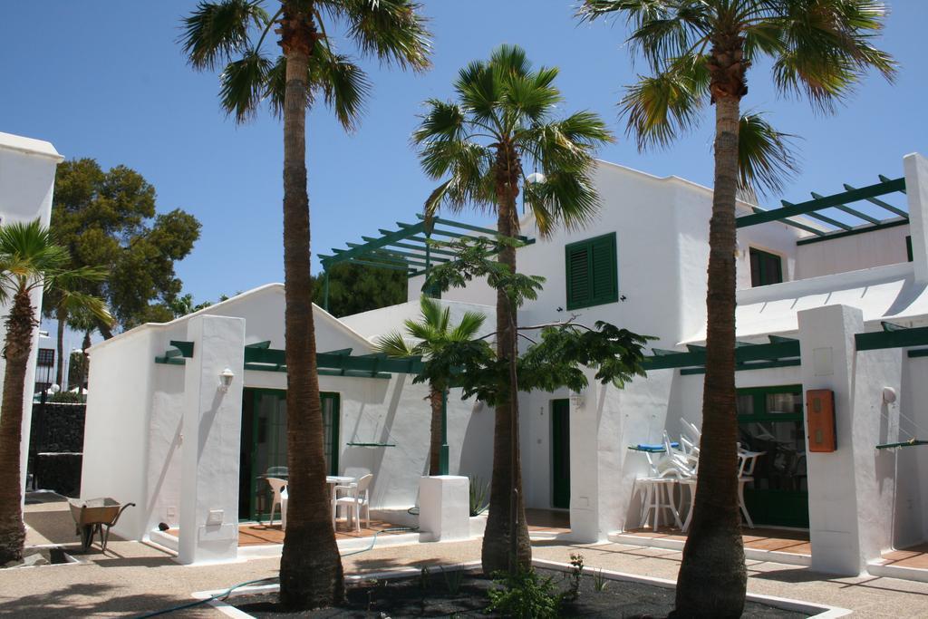 Apartamentos Las Acacias Puerto del Carmen  Ngoại thất bức ảnh