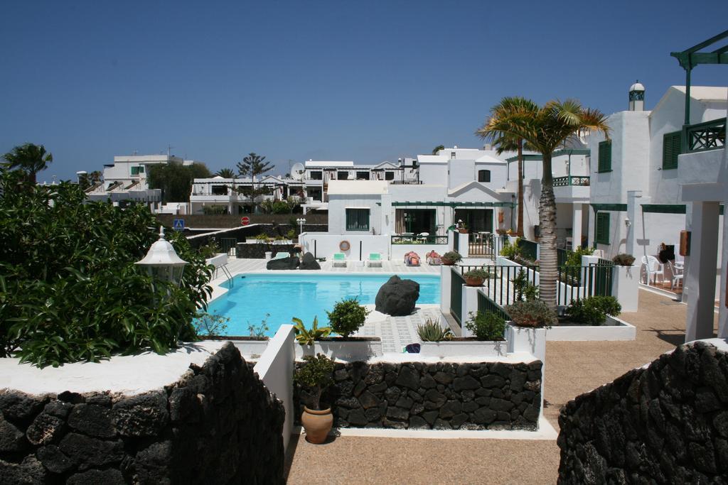 Apartamentos Las Acacias Puerto del Carmen  Ngoại thất bức ảnh