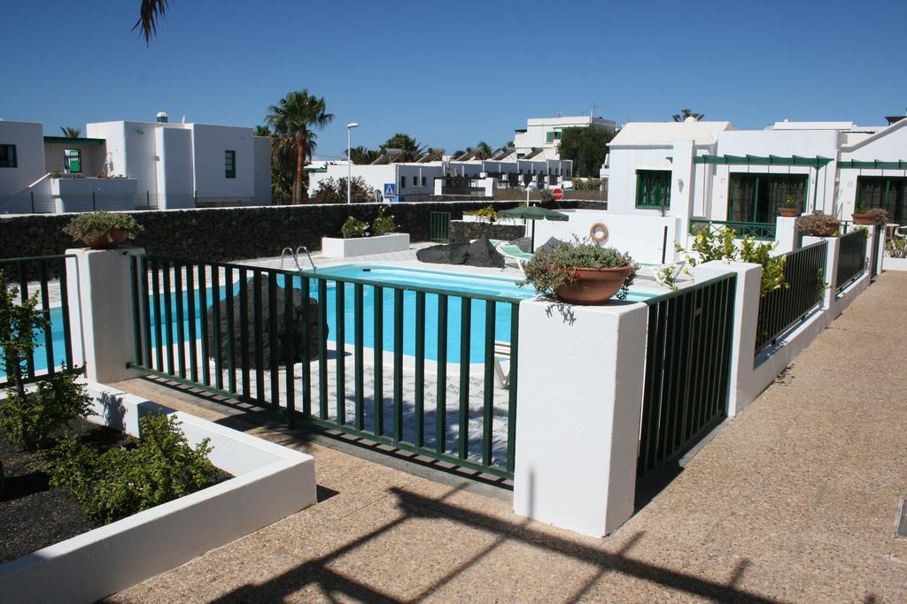 Apartamentos Las Acacias Puerto del Carmen  Ngoại thất bức ảnh